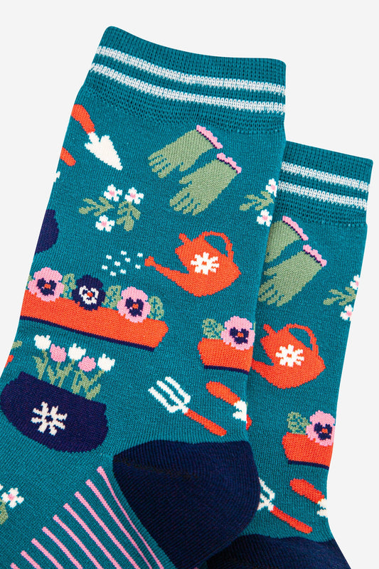 Women's Bamboo Socks - Teal/Pink, Gardening