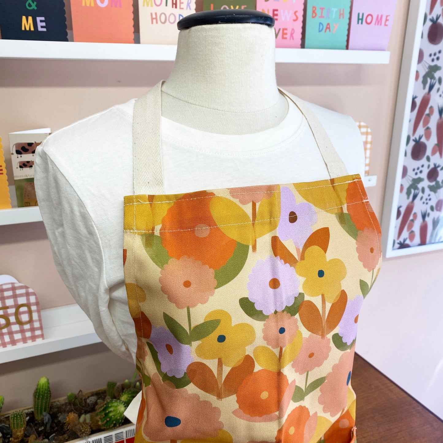 luxury-floral-adult-apron