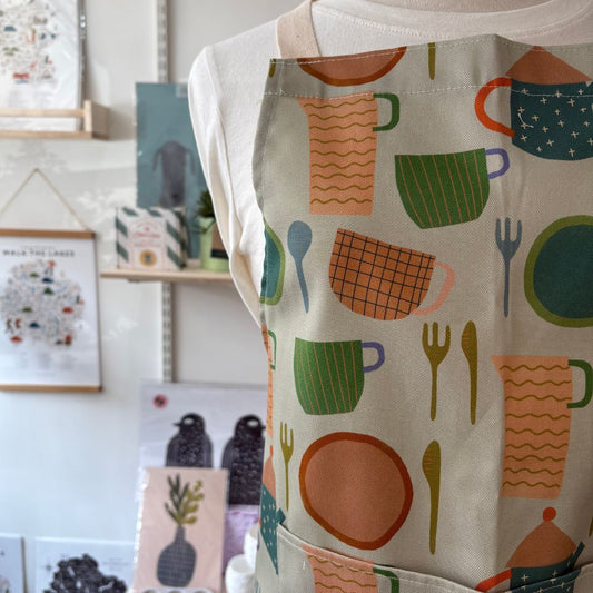 cups-and-saucer-adult-apron