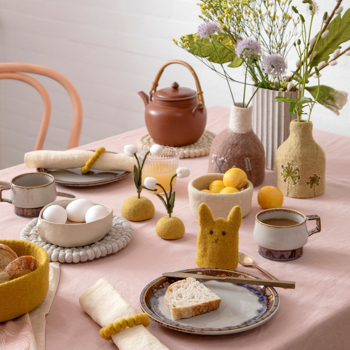 felt-egg-cosy-tablescape