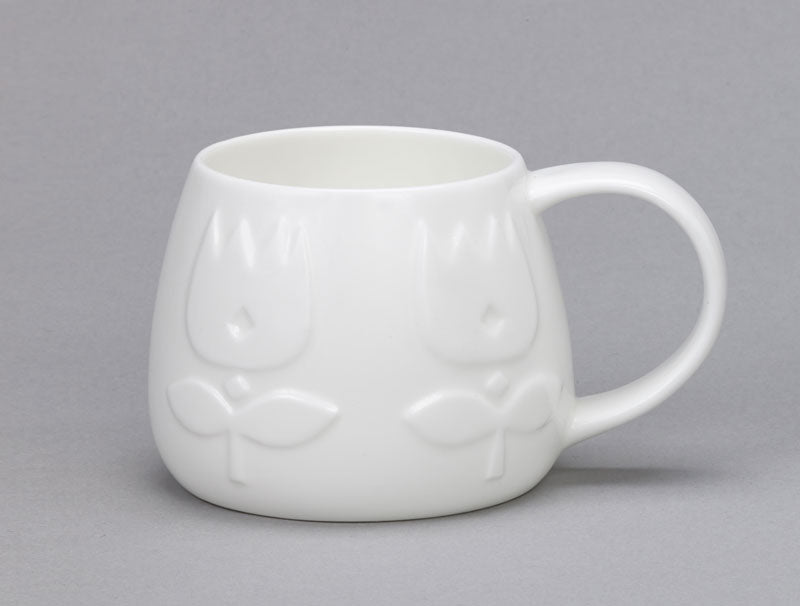 White bone china mug with 3d crocus design