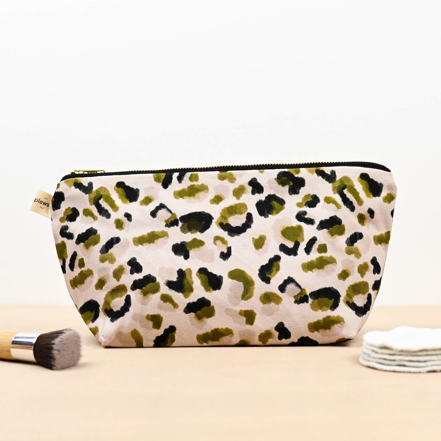 lilac-leopard-print-wash-bag