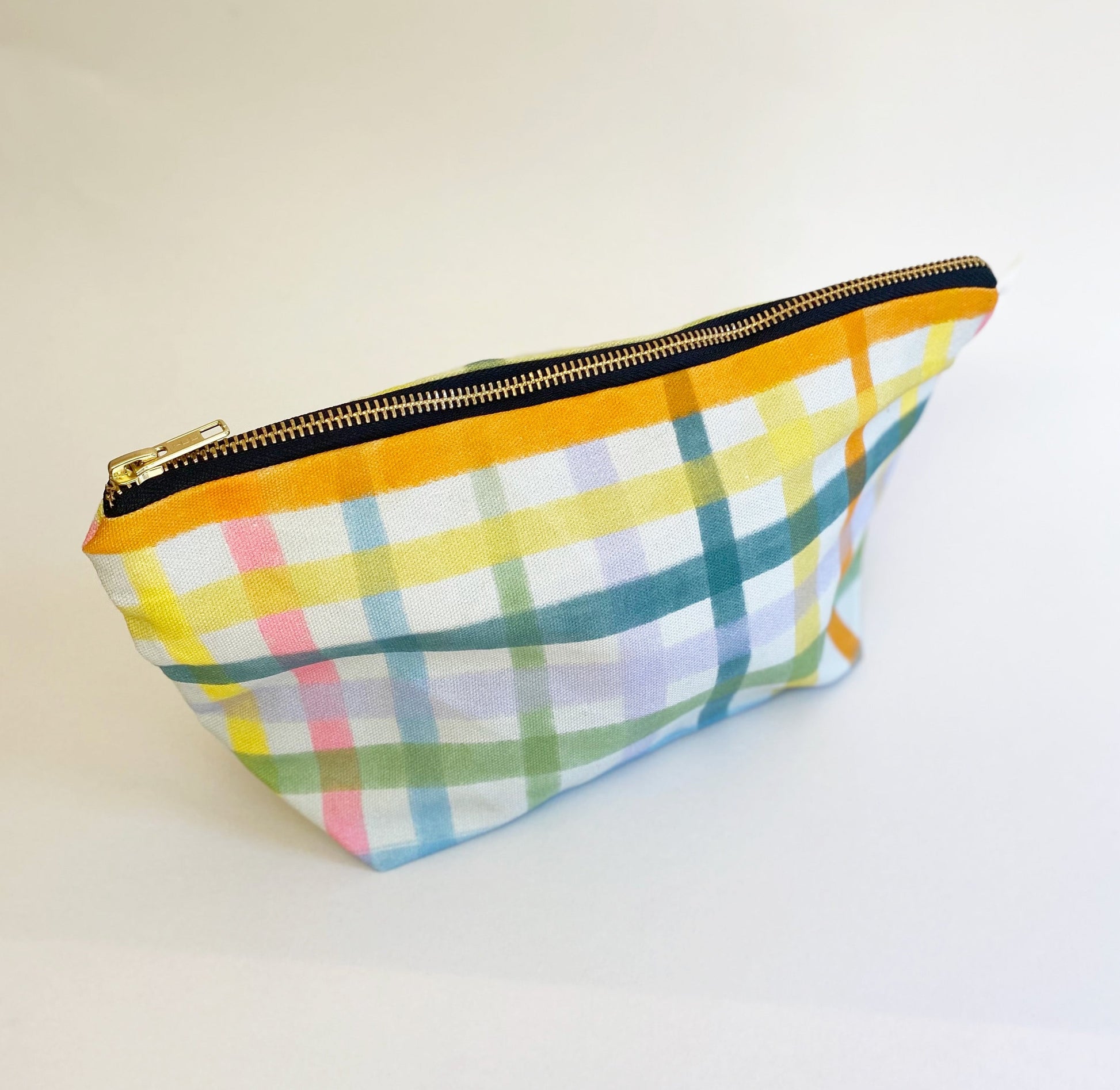bright-gingham-cosmetic-bag