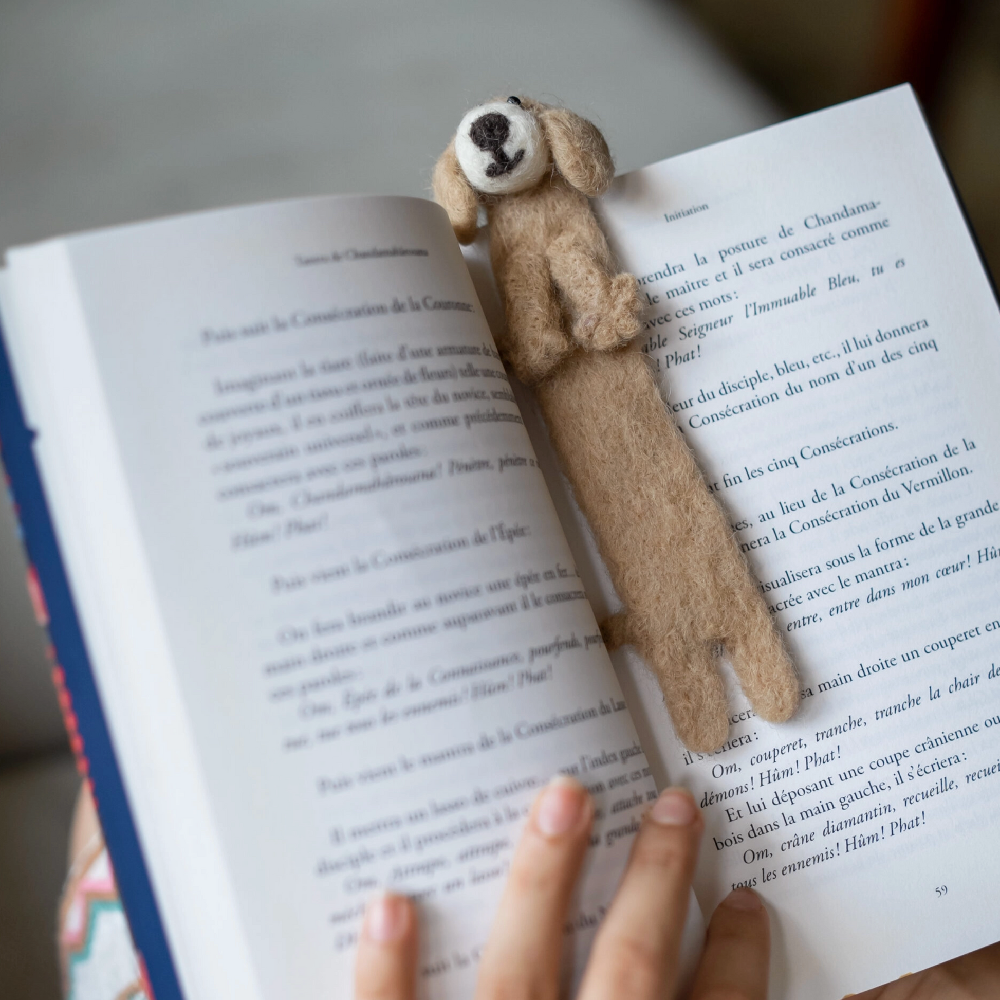 dog-felt-book-mark