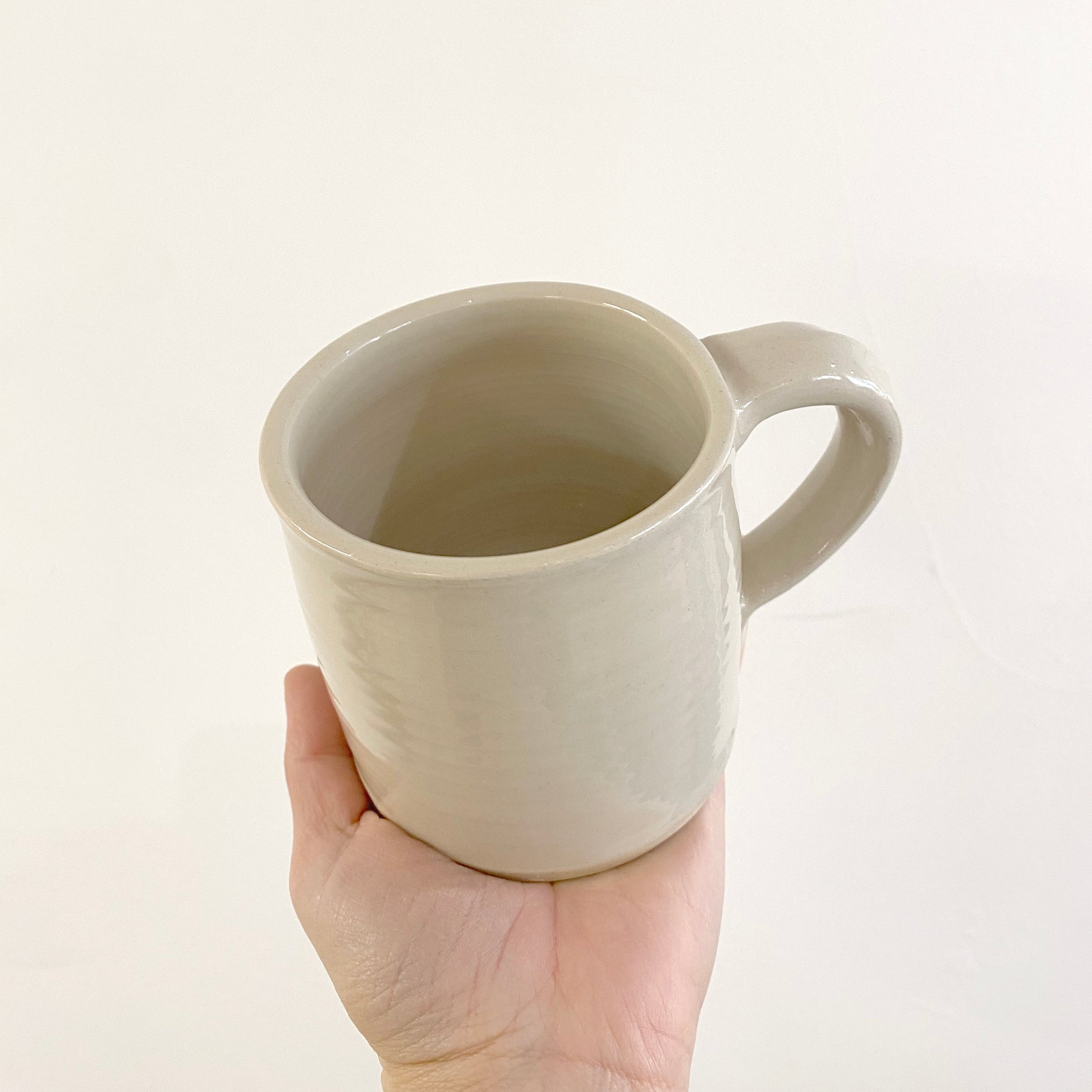 little-wren-glazed-mug-beige