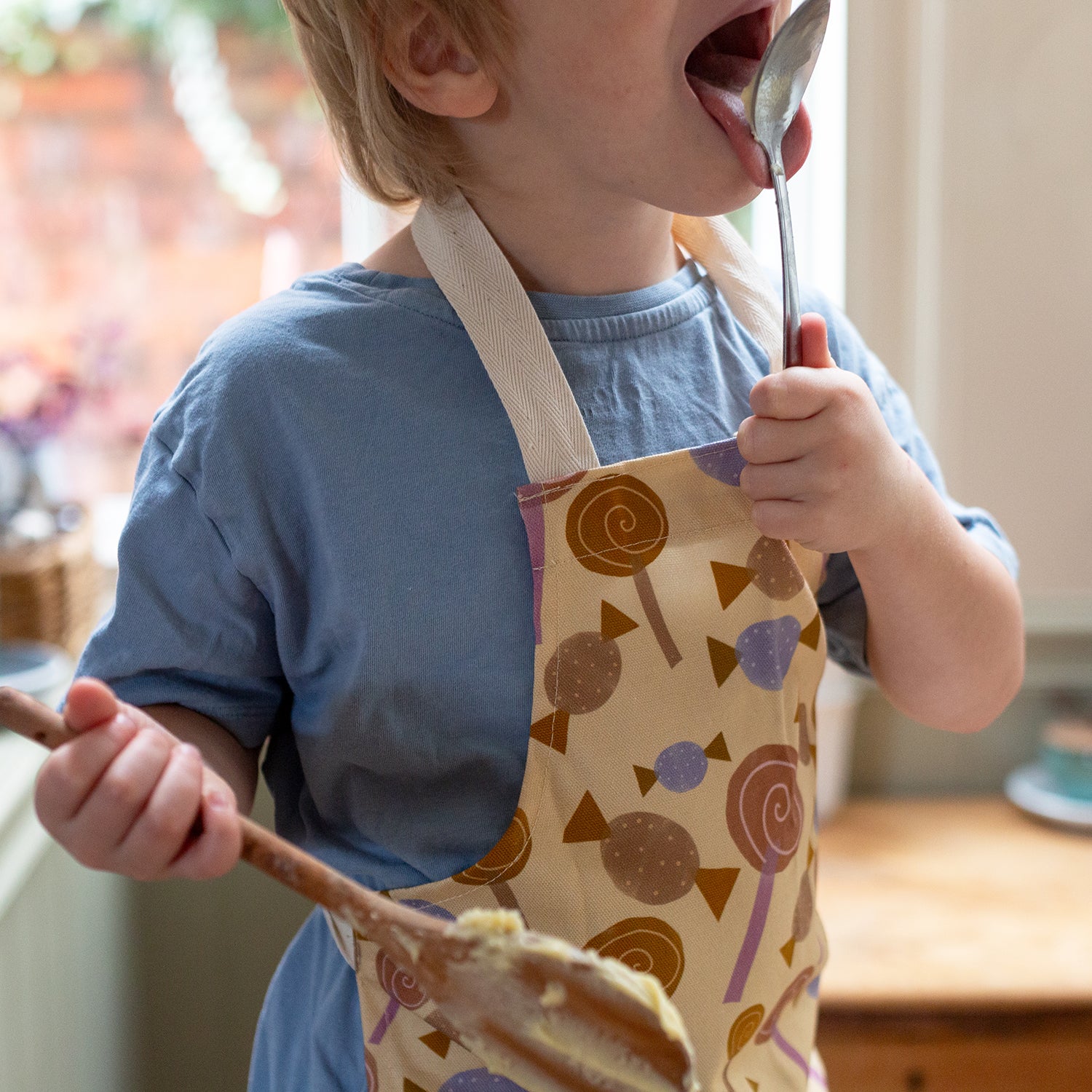 sweets-childrens-apron